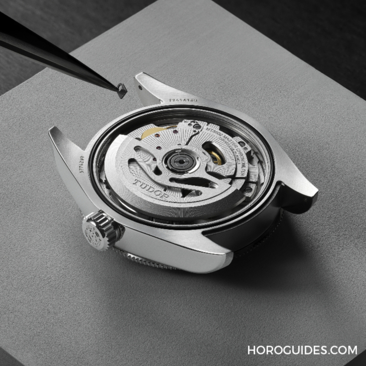 TUDOR - 换装黑面黑圈,搭载大师级认证MT5602-U机芯|TUDOR Black Bay