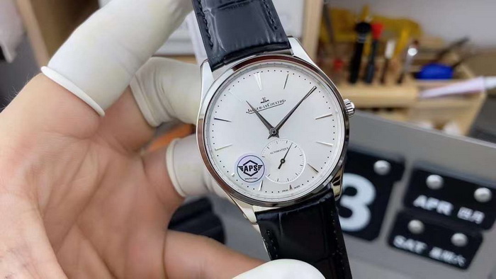 APS厂积家大师系列1218420独立秒针手表介绍 第1张
